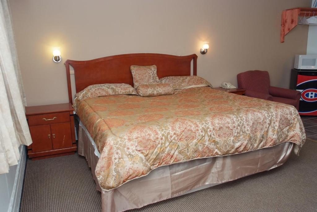 Fairway Inn & Suites Kitchener Pokój zdjęcie