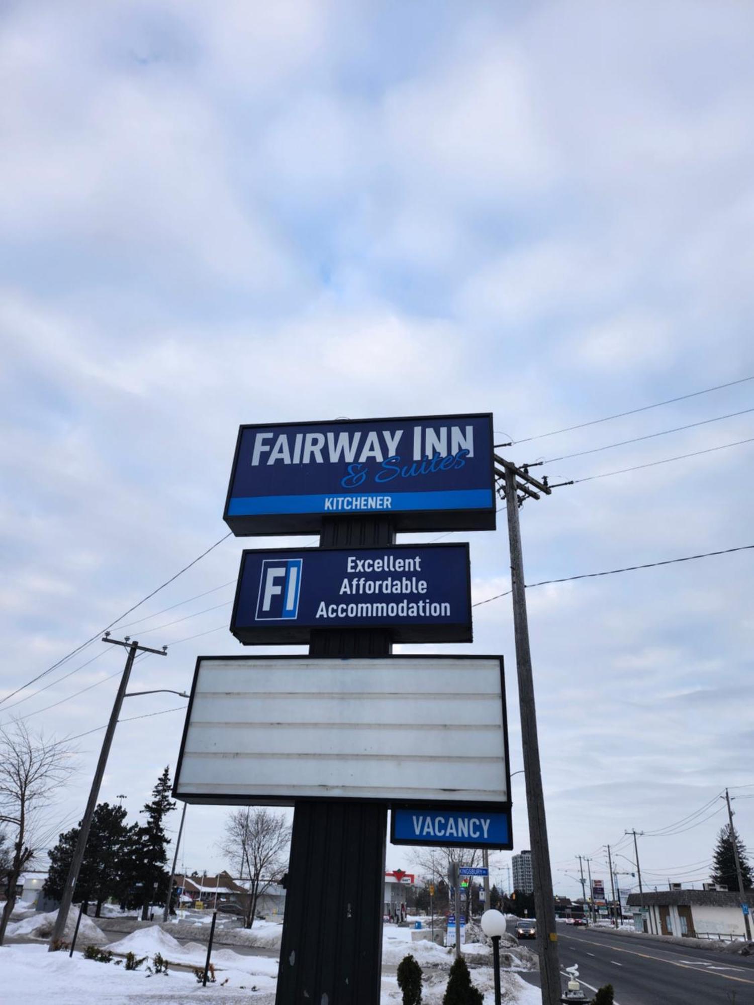 Fairway Inn & Suites Kitchener Zewnętrze zdjęcie